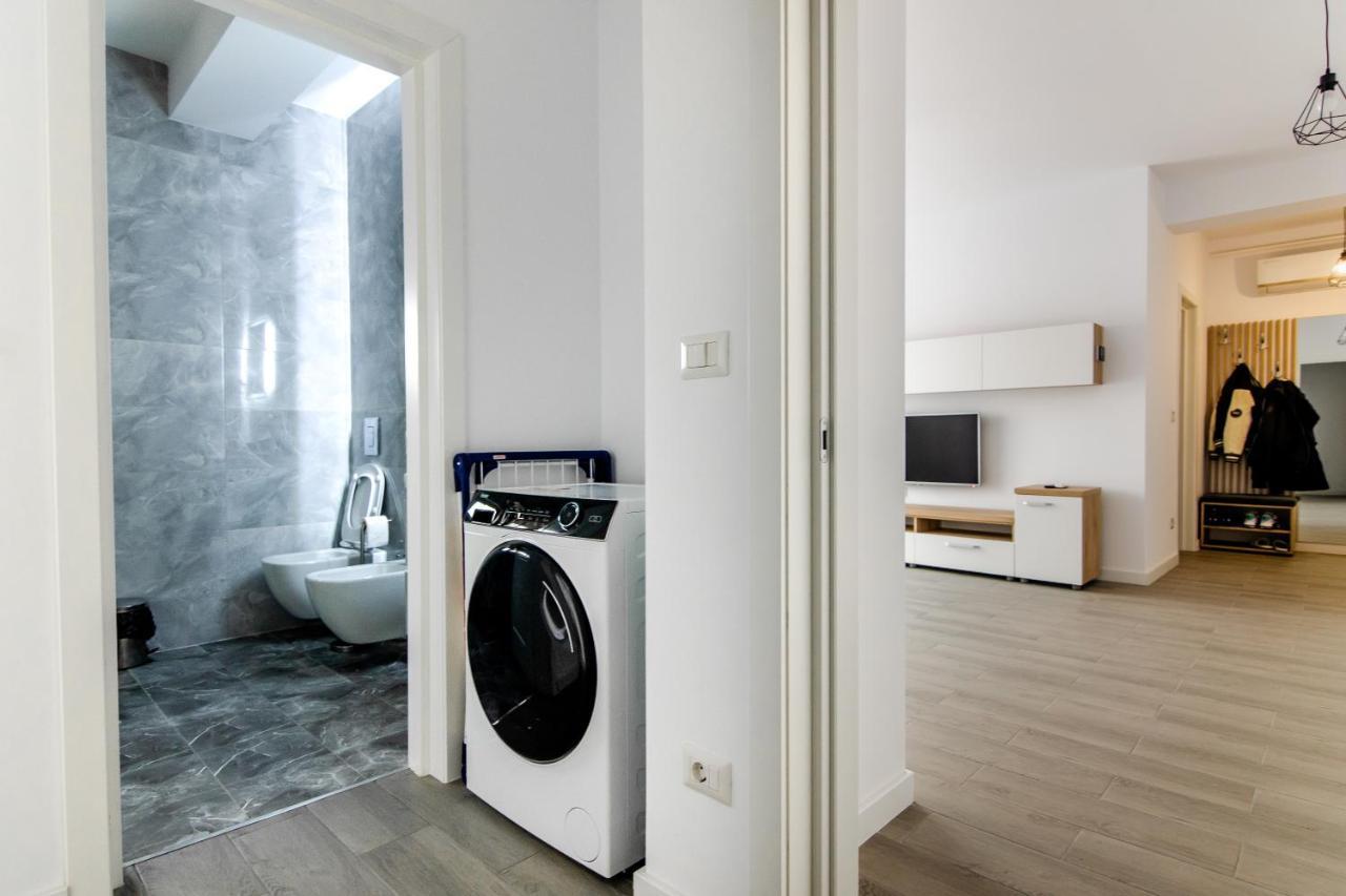 Samplus Central Apartment Craiova Exterior foto